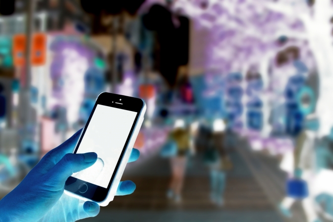 写真:悪徳な別れさせ屋や探偵に依頼してトラブルに?!